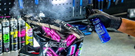 Muc-Off reiniger spray voor helm en vizier