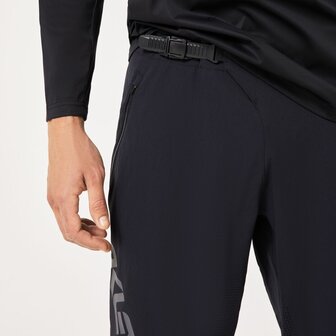 Oakley Maven Scrub Broek - Black/Grey Detail 3