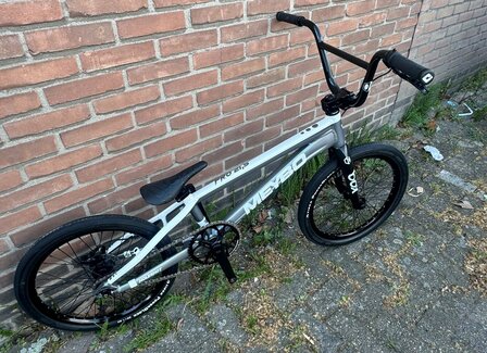 Meybo Holeshot Grey/White BMX Fiets Pro 21.5