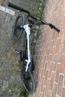 Meybo Superclass Bike 2024 White/Black/Gold Pro 22