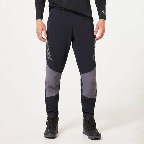 Oakley Maven Scrub Broek - Black/Grey Detail 6
